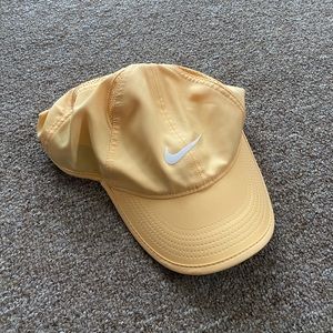 Nike Featherlight Dri-Fit Hat